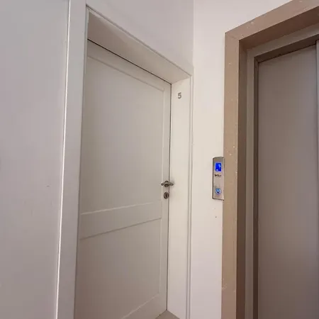 Modern 2/1 Bedroom In #5 Apartment Marsalforn