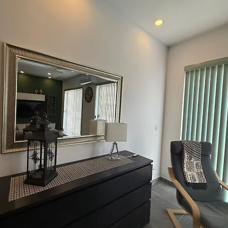 Apartment Modern 2/1 Bedroom In #5